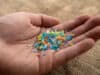 Polyethylene particles show adverse effects in cell lines