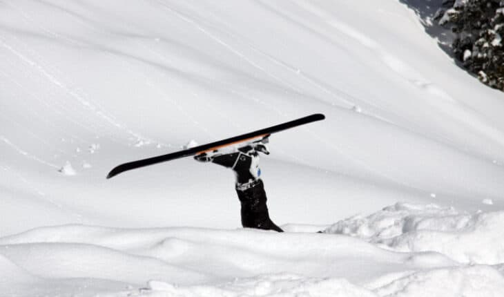 skiing